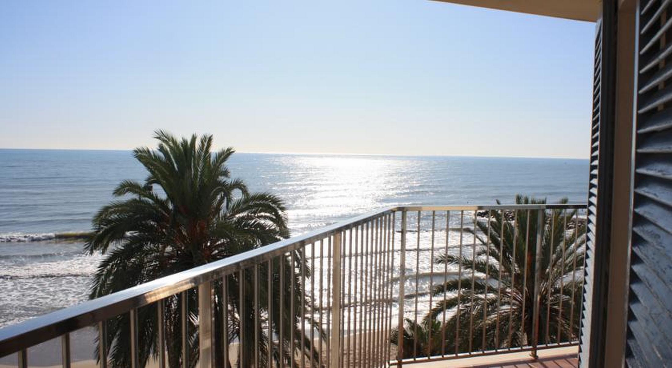 Hotel Subur Sitges Bagian luar foto