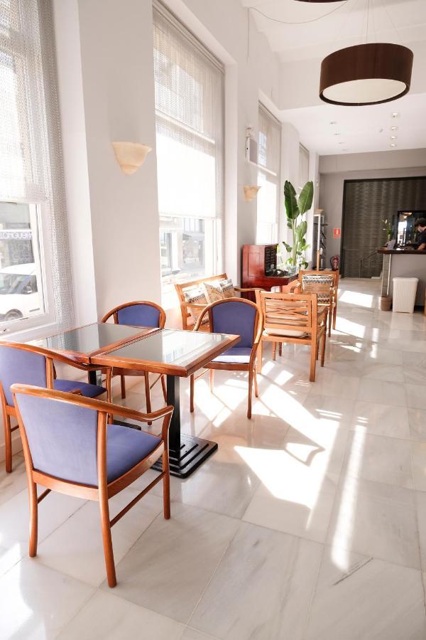 Hotel Subur Sitges Bagian luar foto