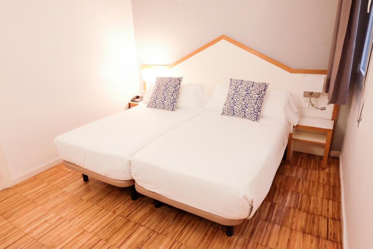 Hotel Subur Sitges Bagian luar foto